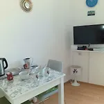 Ana Apartamento *