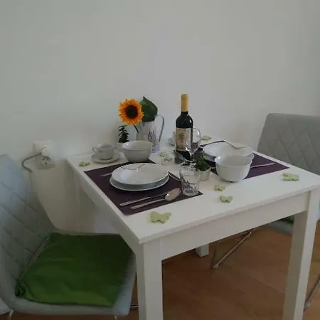 Ana Apartment Split