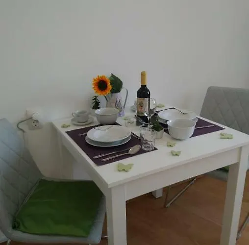 Ana Apartment Split